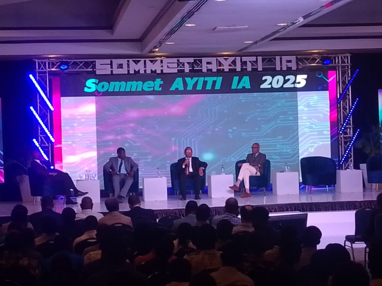 Lancement du tout premier sommet sur l’intelligence artificielle