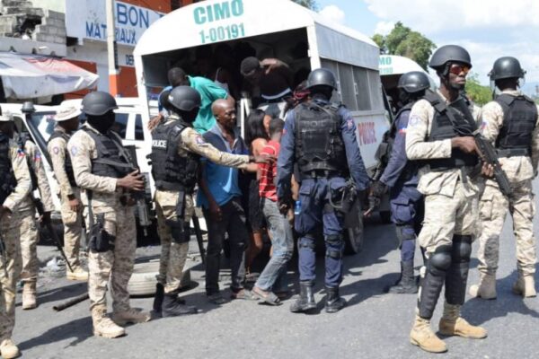 Cayes : 40 arrestations lors d'une opération policière